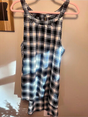 TORRID Plaid Sleeveless Blouse in Black & White Size 2X